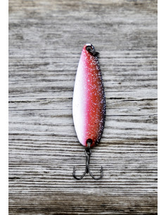 Tiltrekk ørreten med livlig gange. 2